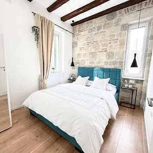 Agora Split